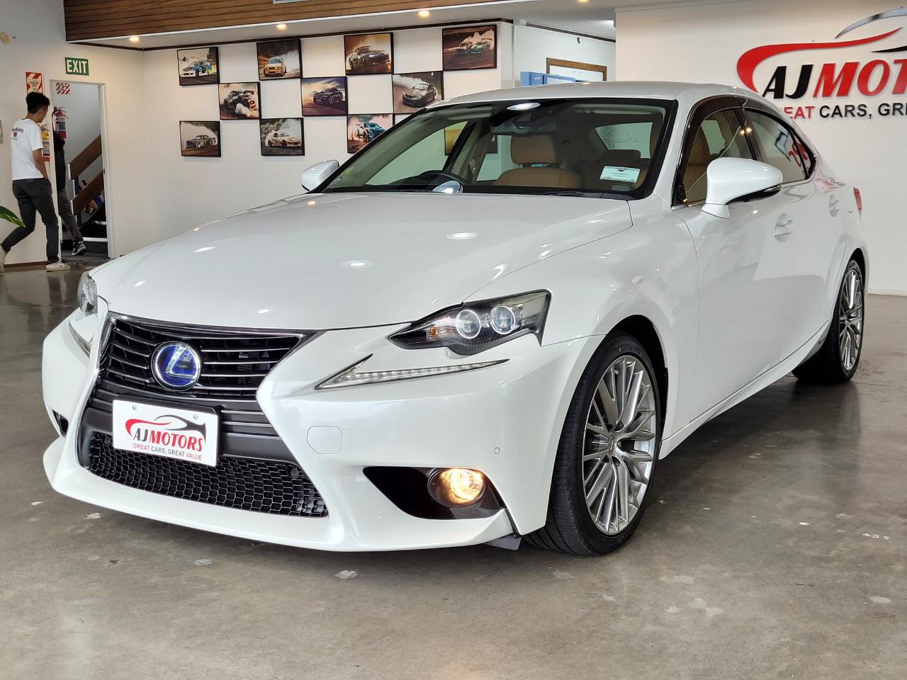 2013 Lexus IS 300h