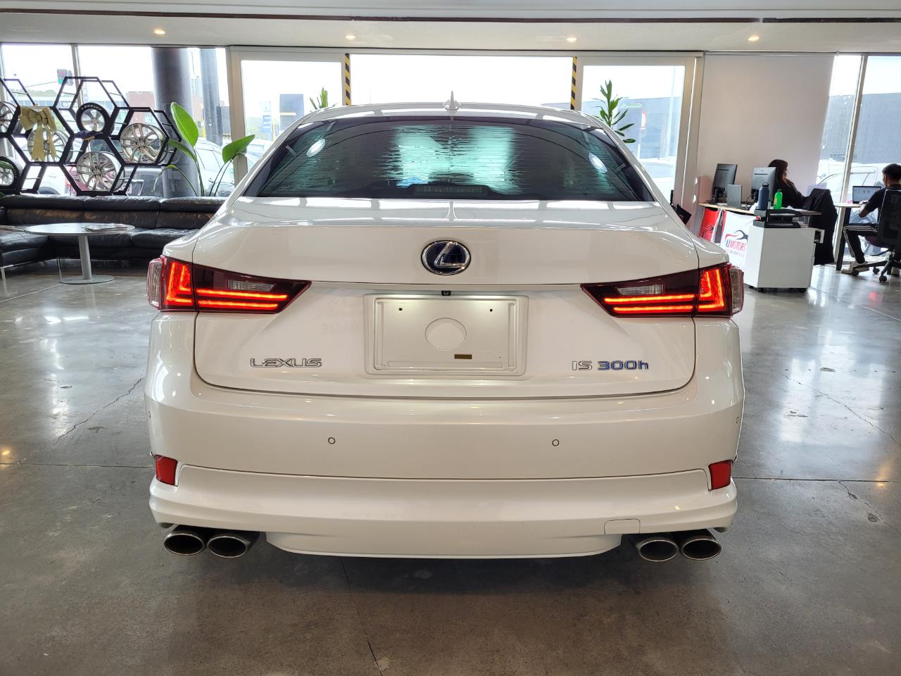 2013 Lexus IS 300h