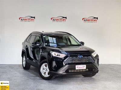 2019 Toyota RAV4 - Thumbnail