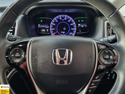 2015 Honda Odyssey - Thumbnail