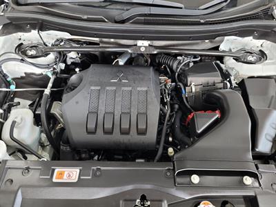 2022 Mitsubishi Eclipse Cross - Thumbnail