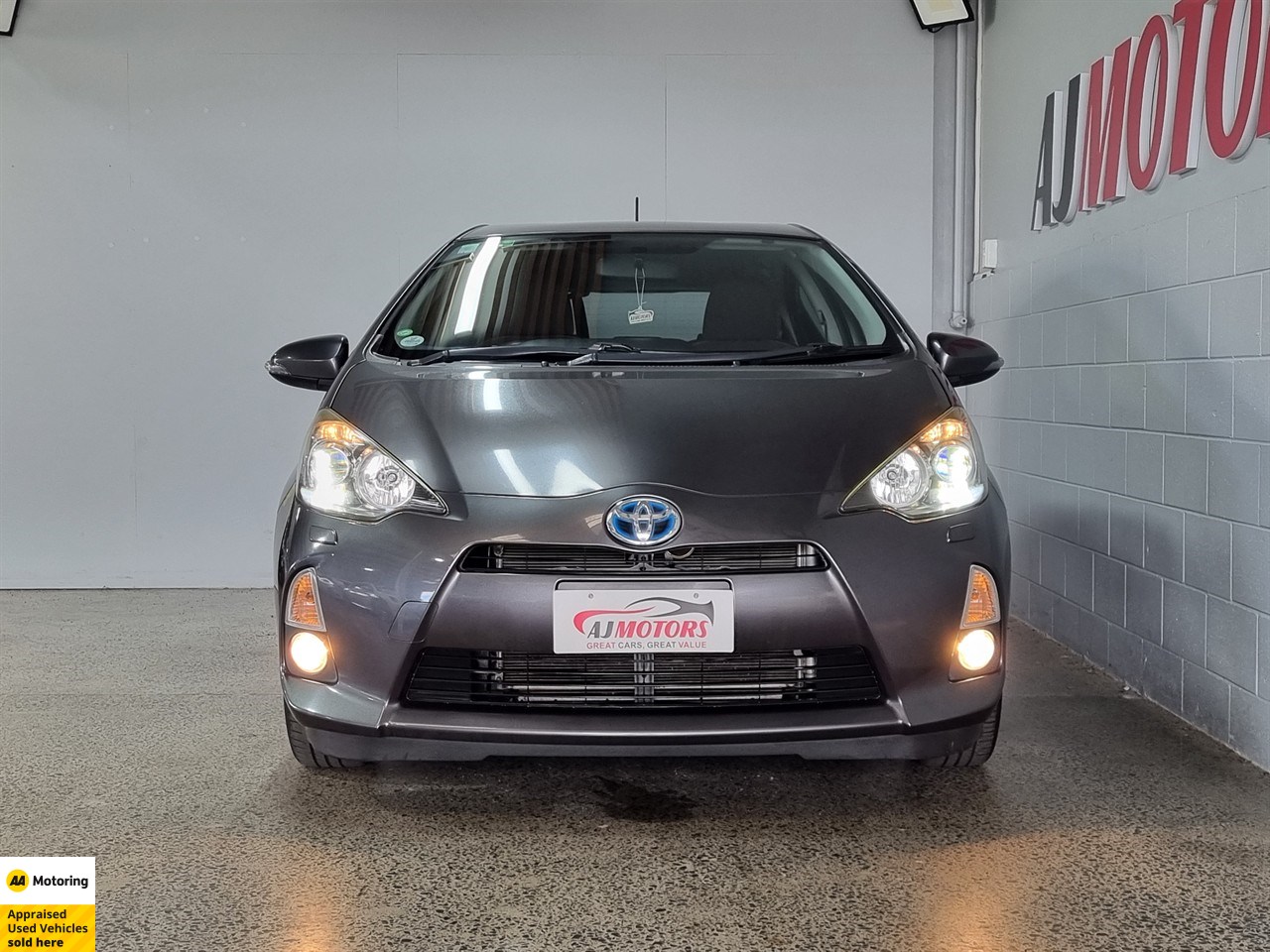 2013 Toyota Aqua