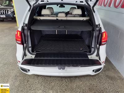 2018 BMW X5 - Thumbnail