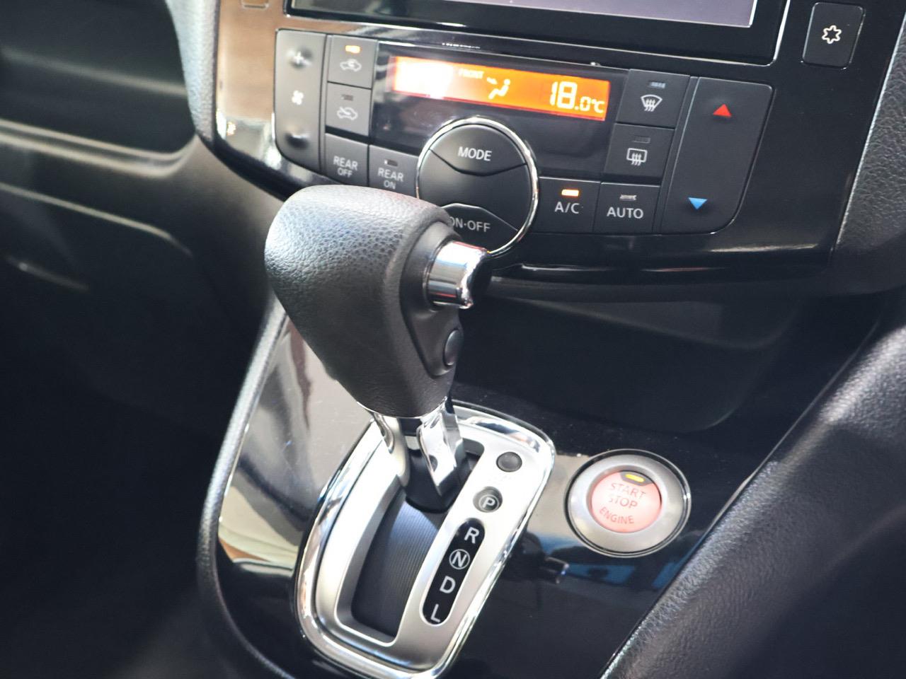 2015 Nissan Serena