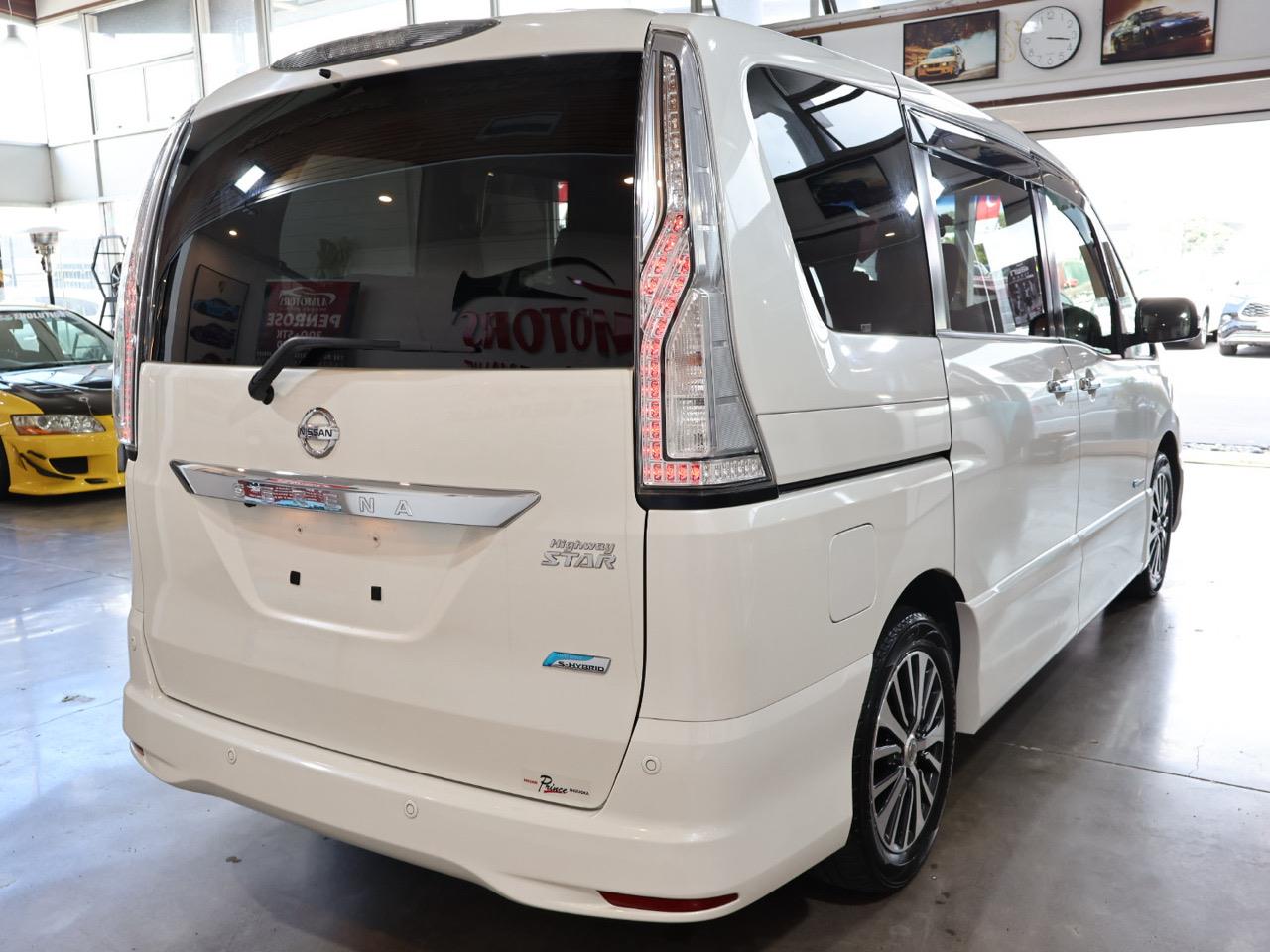 2015 Nissan Serena