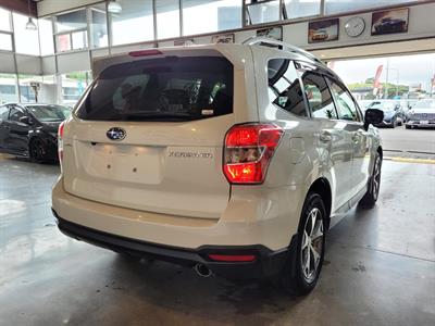 2014 Subaru Forester - Thumbnail