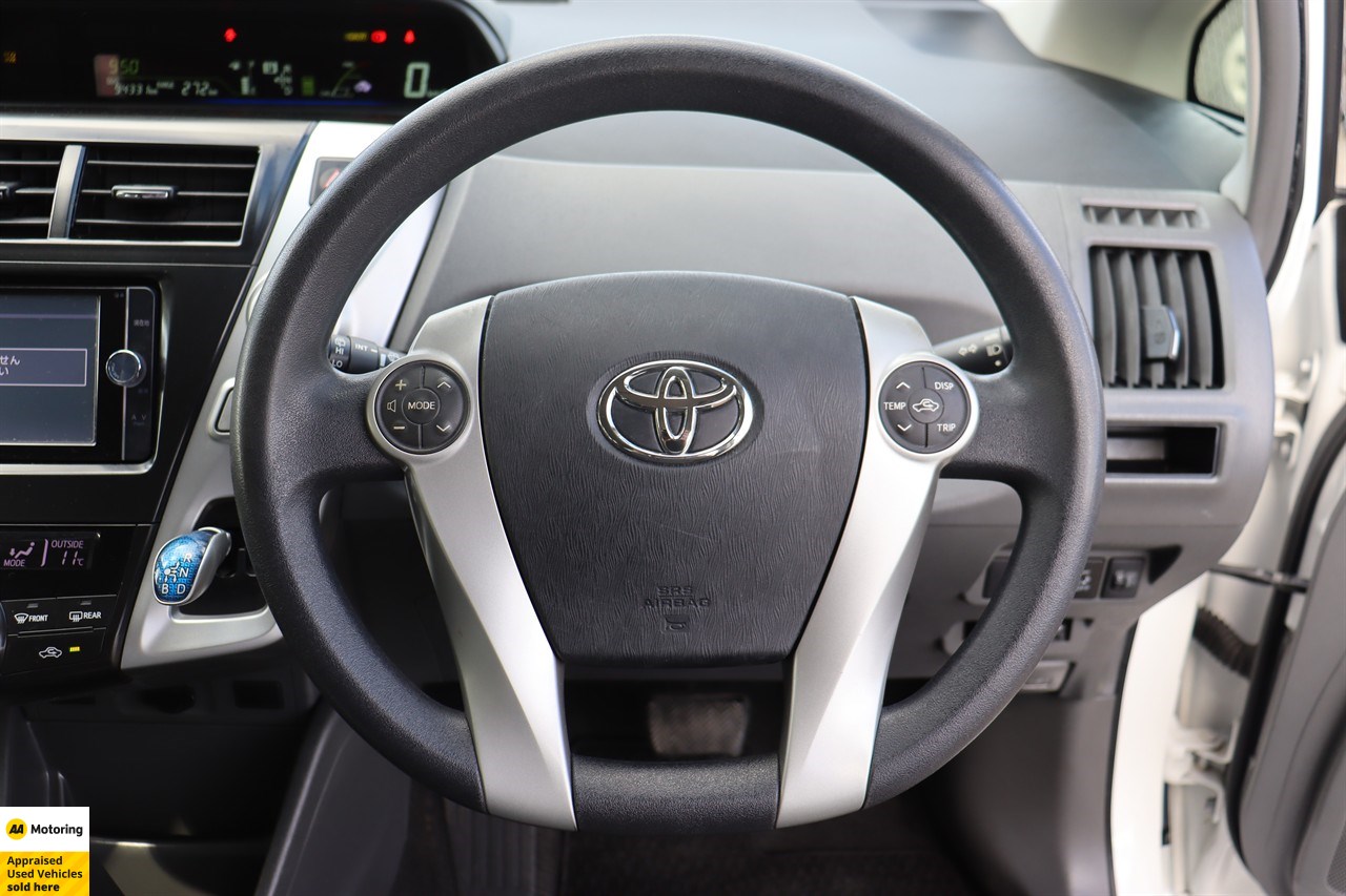 2012 Toyota Prius Alpha