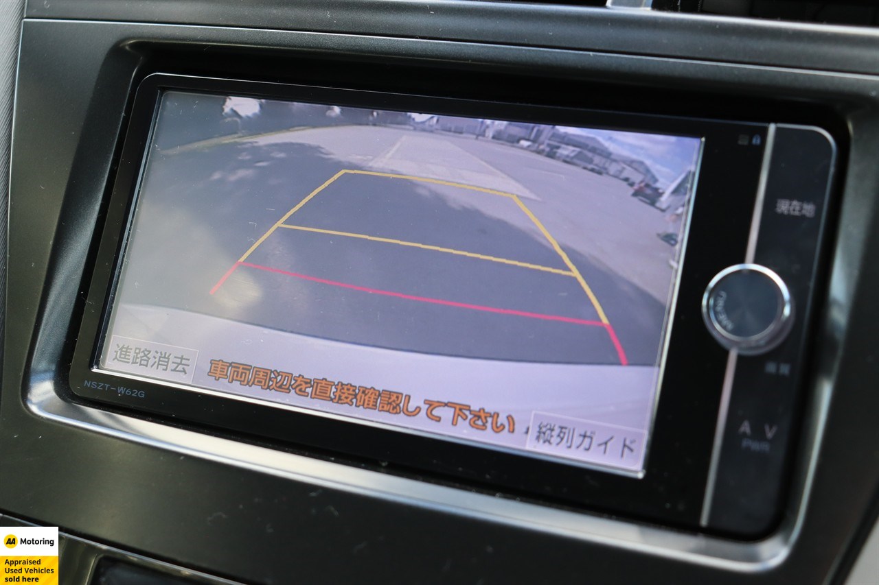 2012 Toyota Prius Alpha
