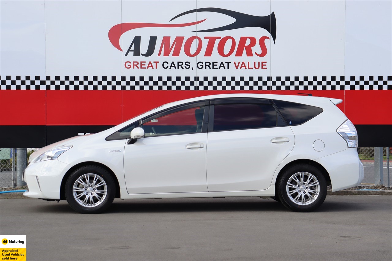 2012 Toyota Prius Alpha