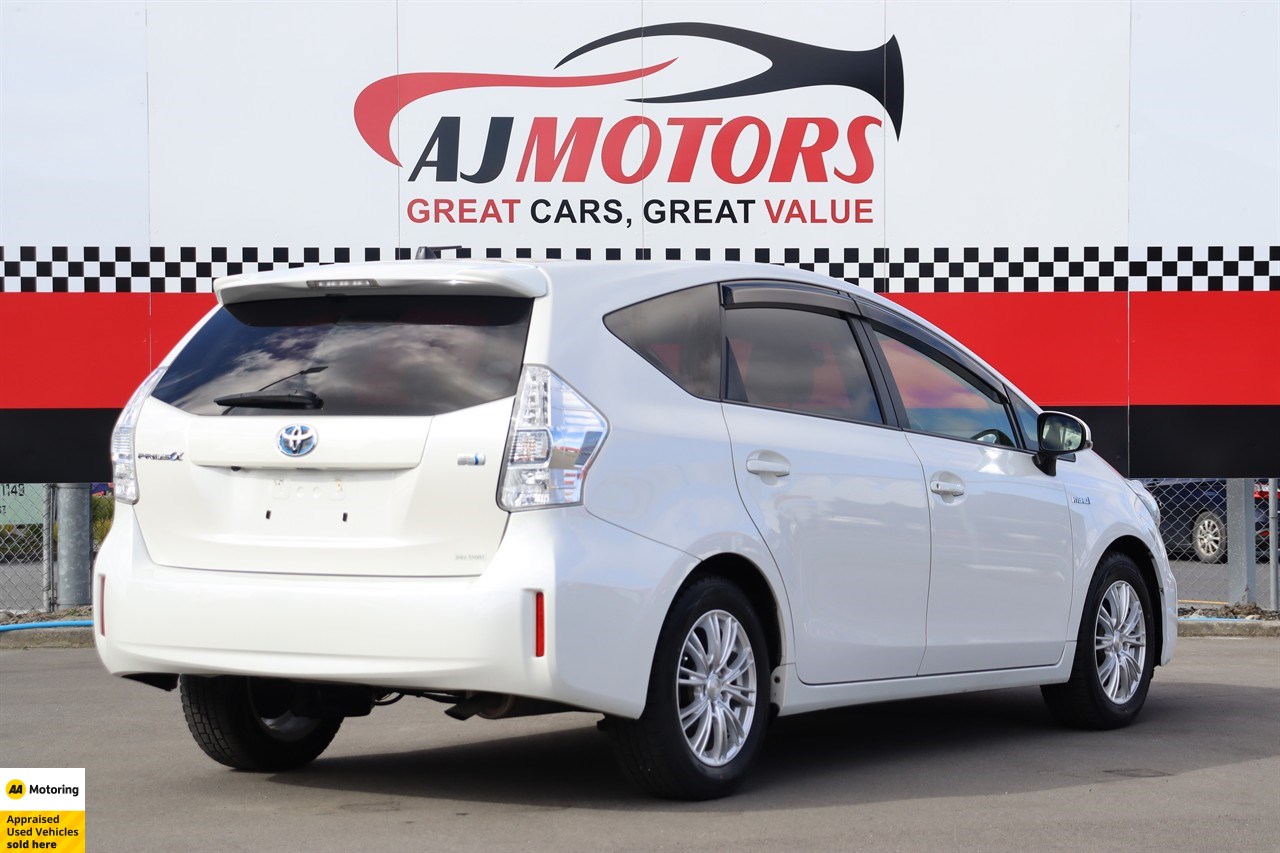 2012 Toyota Prius Alpha