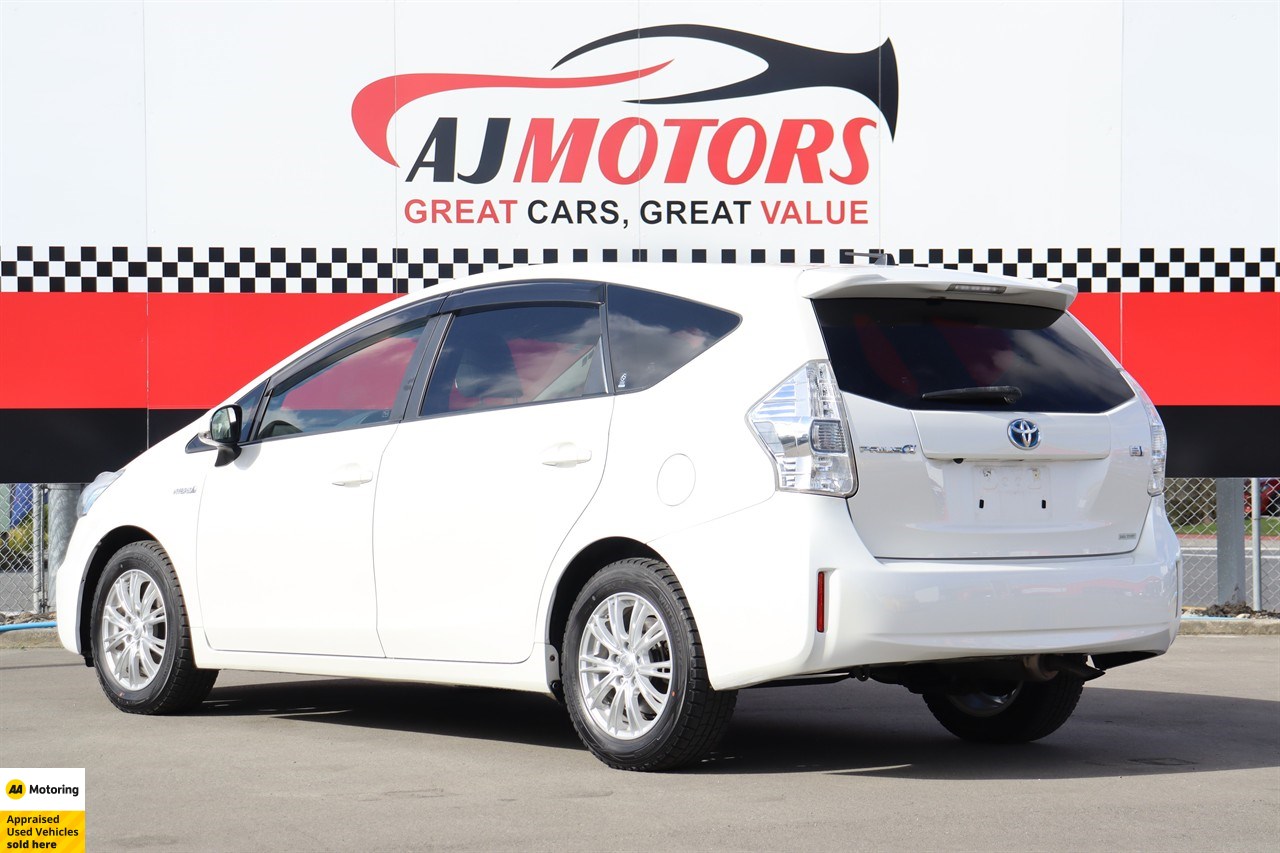 2012 Toyota Prius Alpha