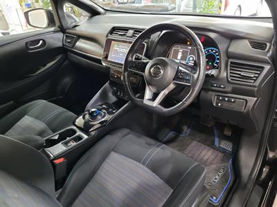2020 Nissan Leaf - Thumbnail
