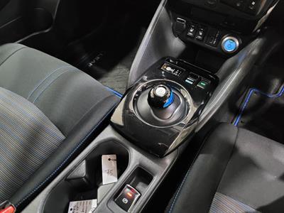 2020 Nissan Leaf - Thumbnail