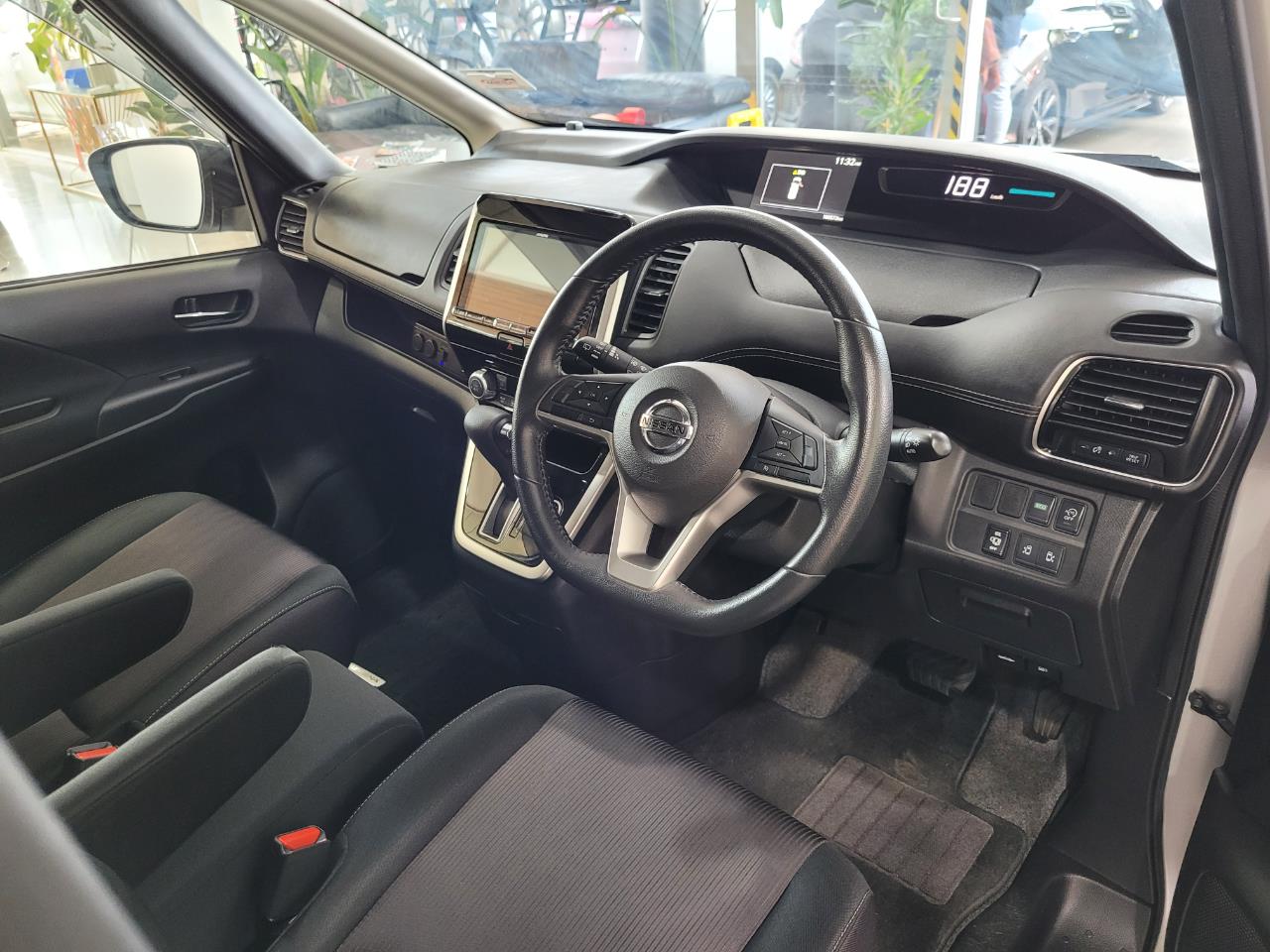 2016 Nissan Serena