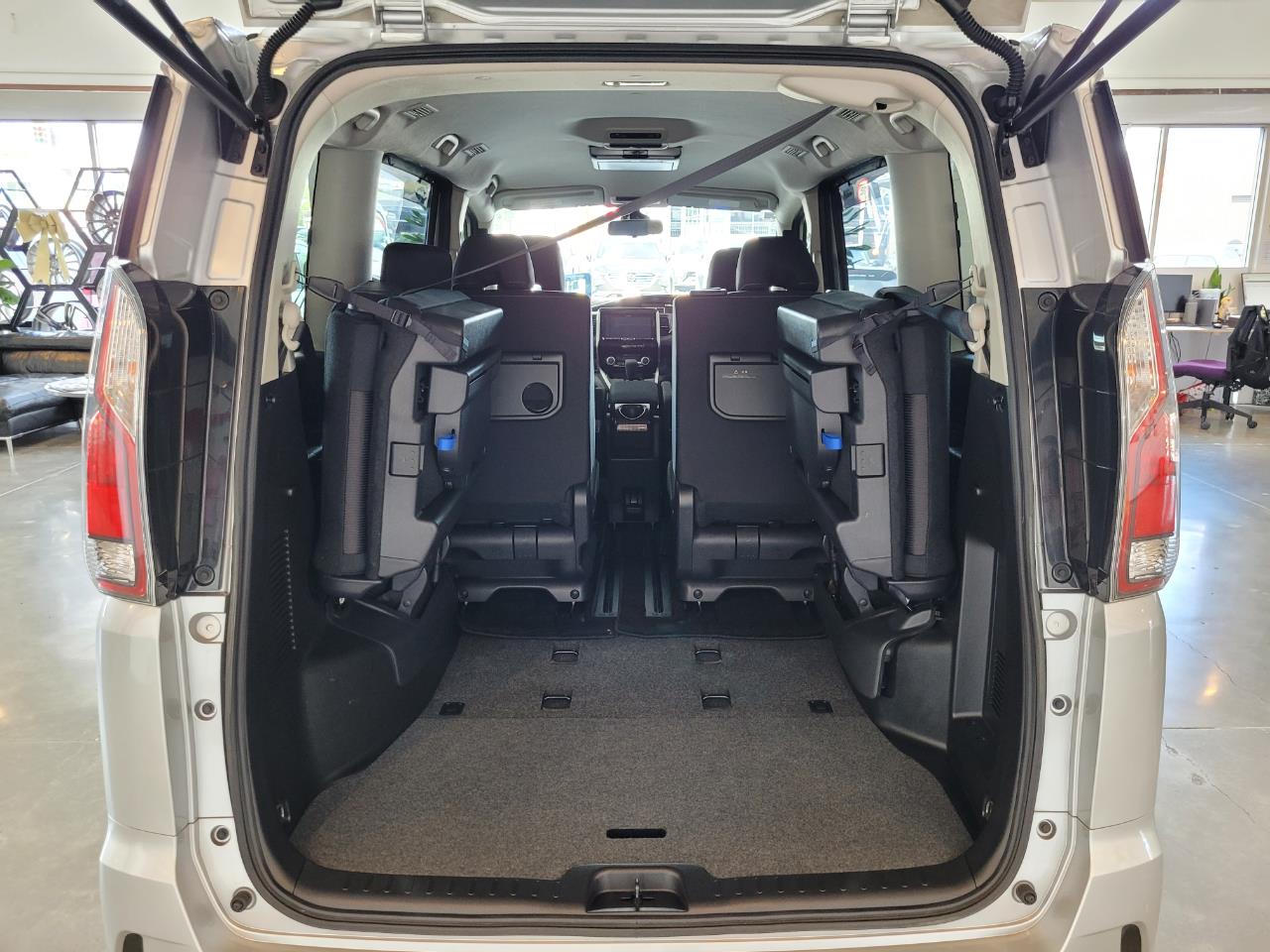 2016 Nissan Serena