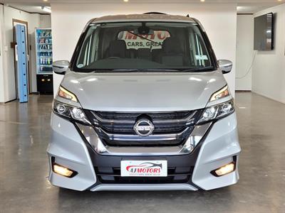 2016 Nissan Serena - Thumbnail