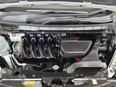 2016 Nissan Serena - Thumbnail