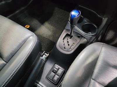 2014 Toyota Aqua - Thumbnail
