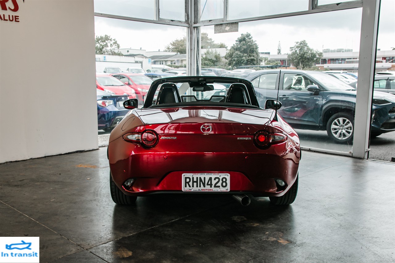 2022 Mazda Roadster