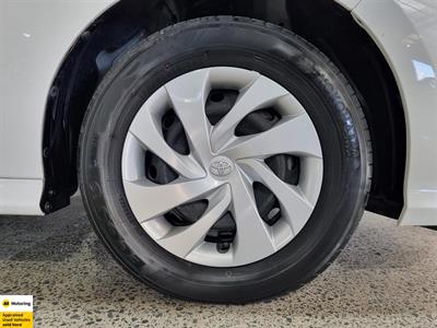 2020 Toyota Yaris - Thumbnail