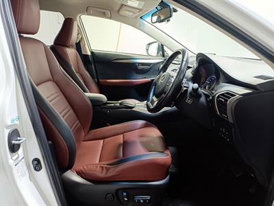 2015 Lexus NX 300h - Thumbnail