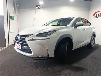 2015 Lexus NX 300h - Thumbnail