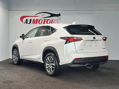 2015 Lexus NX 300h - Thumbnail