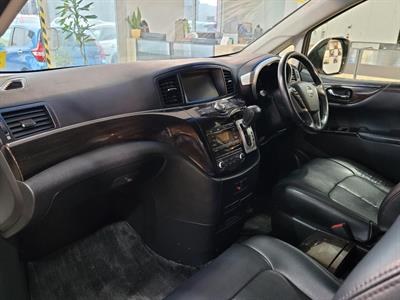 2012 Nissan Elgrand - Thumbnail