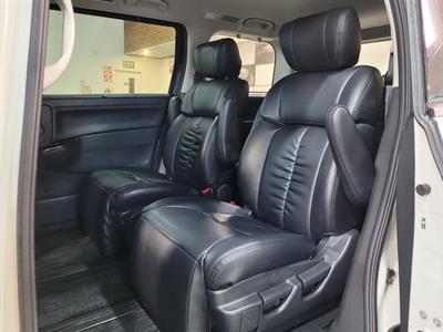 2012 Nissan Elgrand - Thumbnail