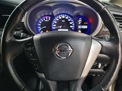 2012 Nissan Elgrand - Thumbnail