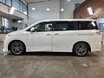 2012 Nissan Elgrand - Thumbnail