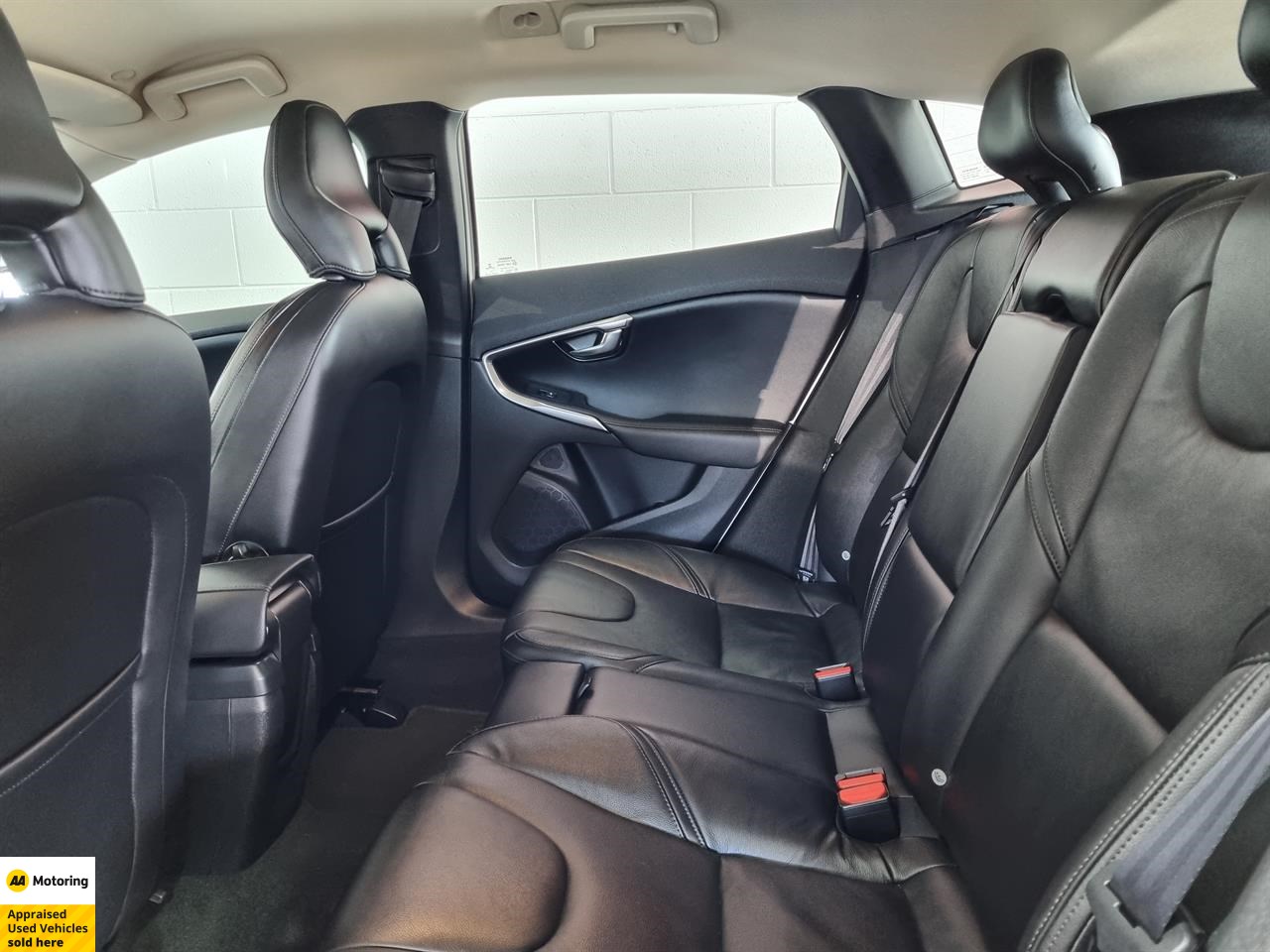 2014 Volvo V40