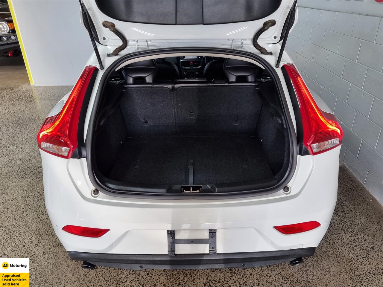 2014 Volvo V40