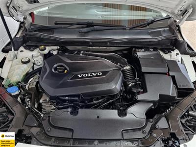 2014 Volvo V40 - Thumbnail