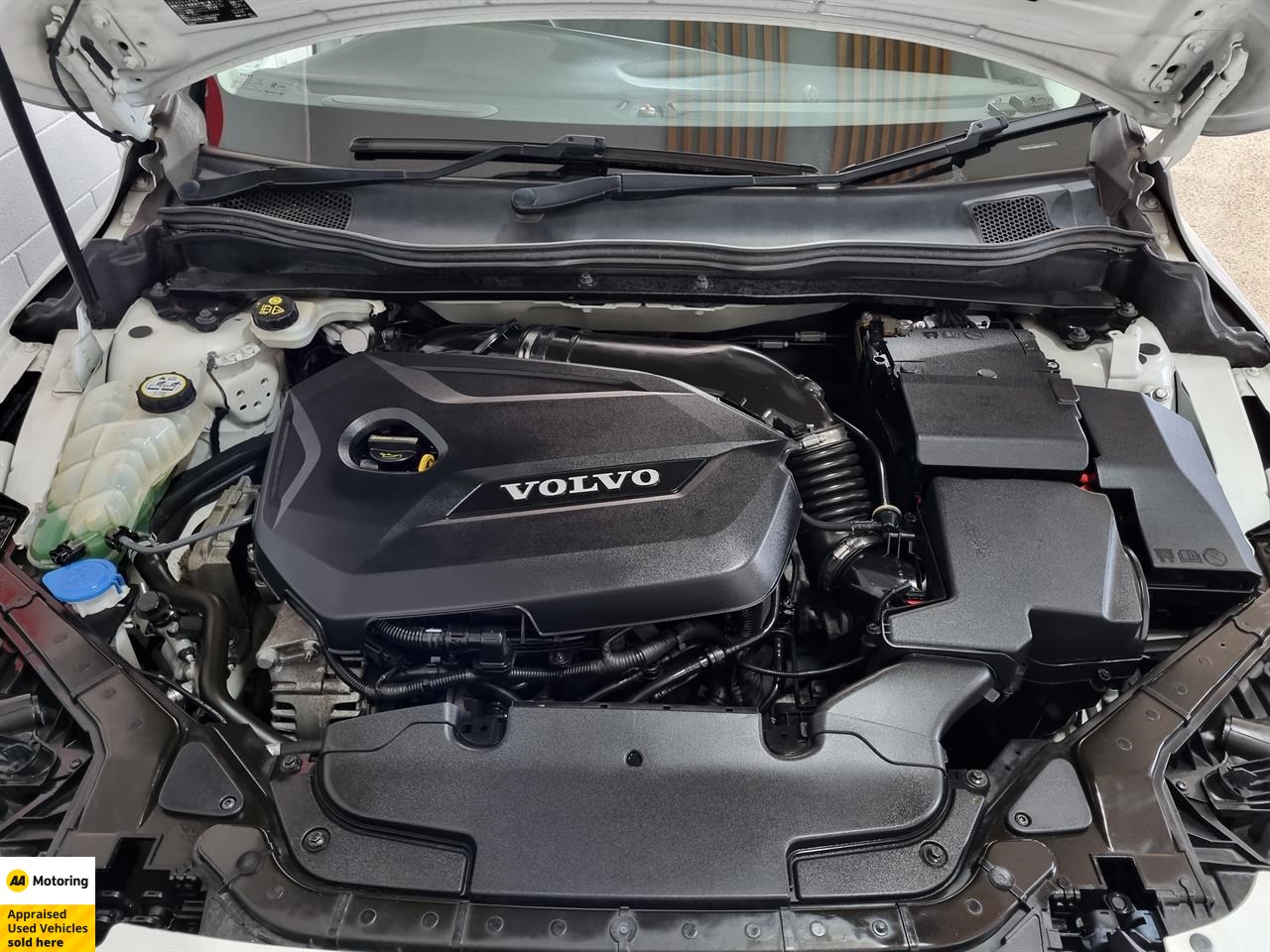 2014 Volvo V40
