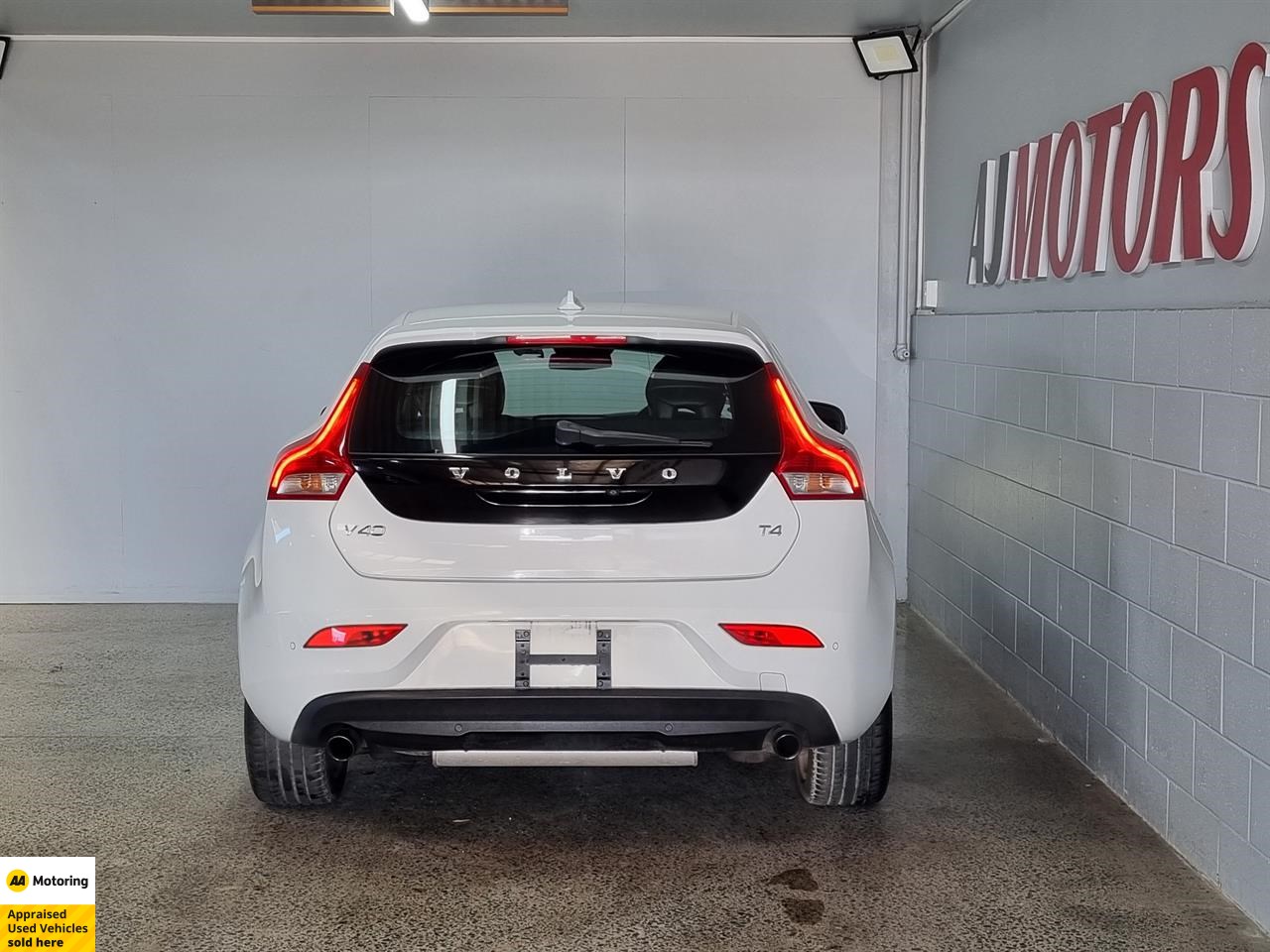 2014 Volvo V40