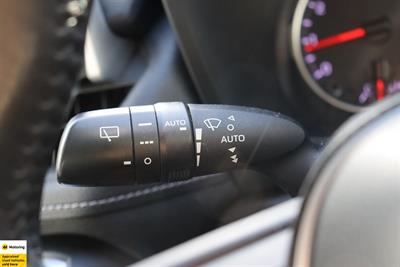 2021 Toyota RAV4 - Thumbnail