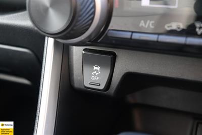 2021 Toyota RAV4 - Thumbnail