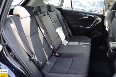2021 Toyota RAV4 - Thumbnail