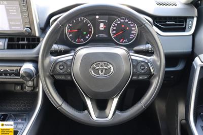 2021 Toyota RAV4 - Thumbnail