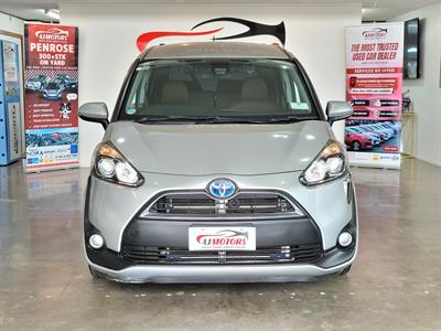 2017 Toyota Sienta - Thumbnail