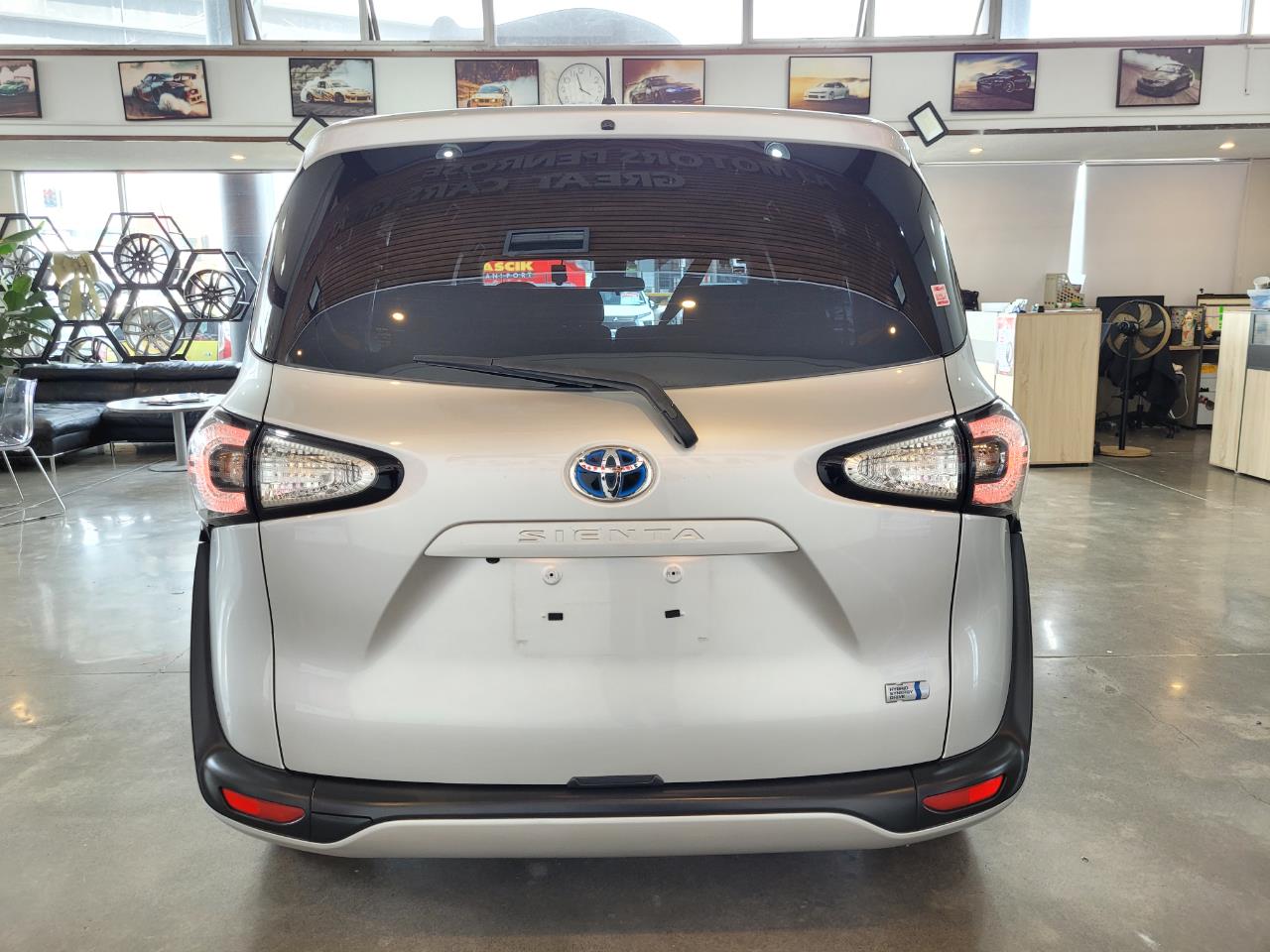 2017 Toyota Sienta