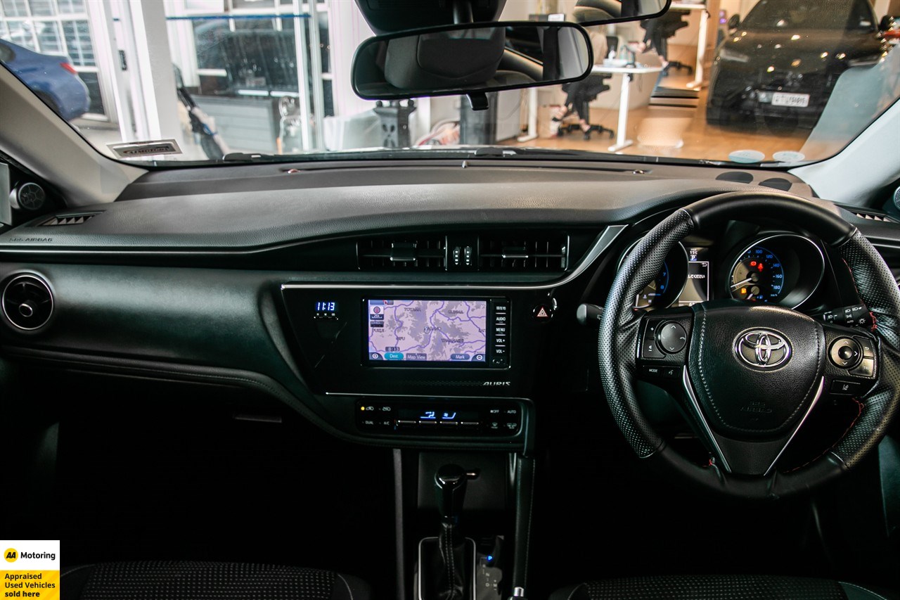 2016 Toyota Auris