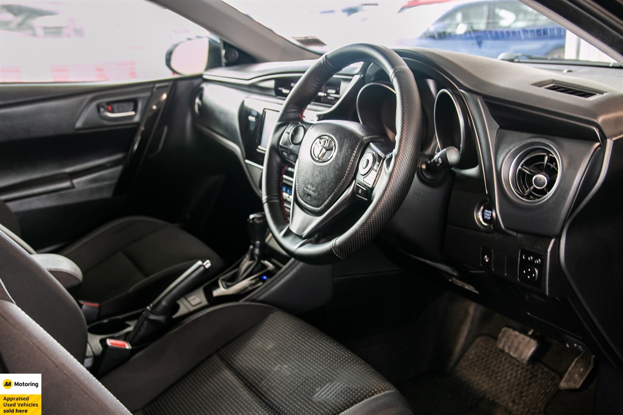2016 Toyota Auris