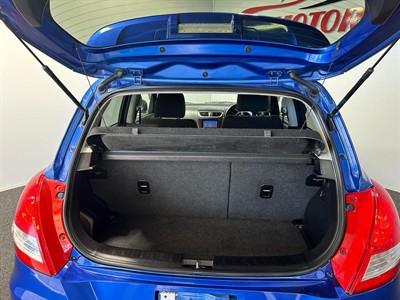 2014 Suzuki Swift - Thumbnail