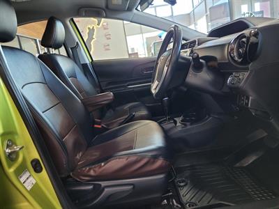 2015 Toyota Aqua - Thumbnail