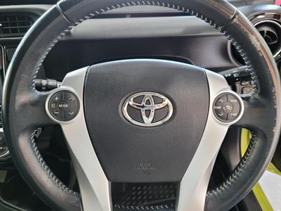 2015 Toyota Aqua - Thumbnail