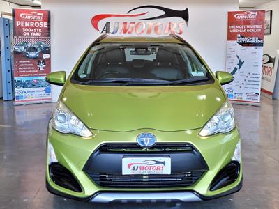2015 Toyota Aqua - Thumbnail