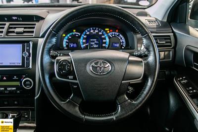 2014 Toyota Camry - Thumbnail