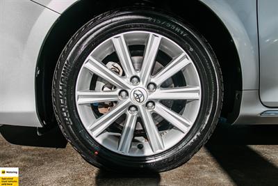 2014 Toyota Camry - Thumbnail